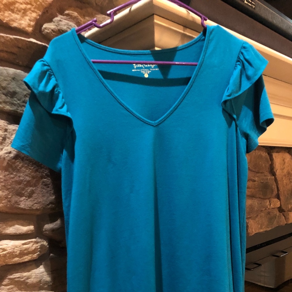 Lilly Pulitzer solid top